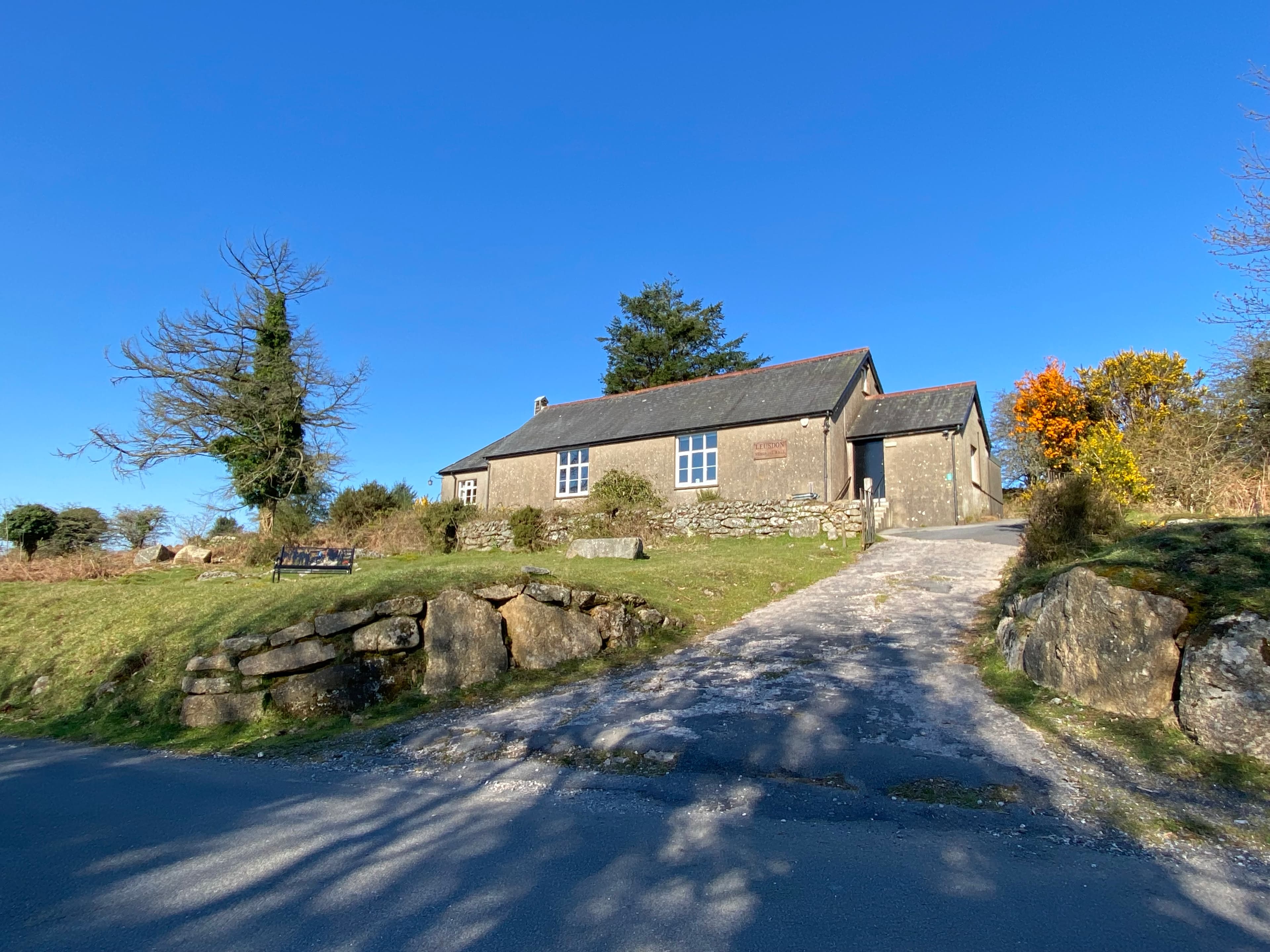 Leusdon Memorial Hall