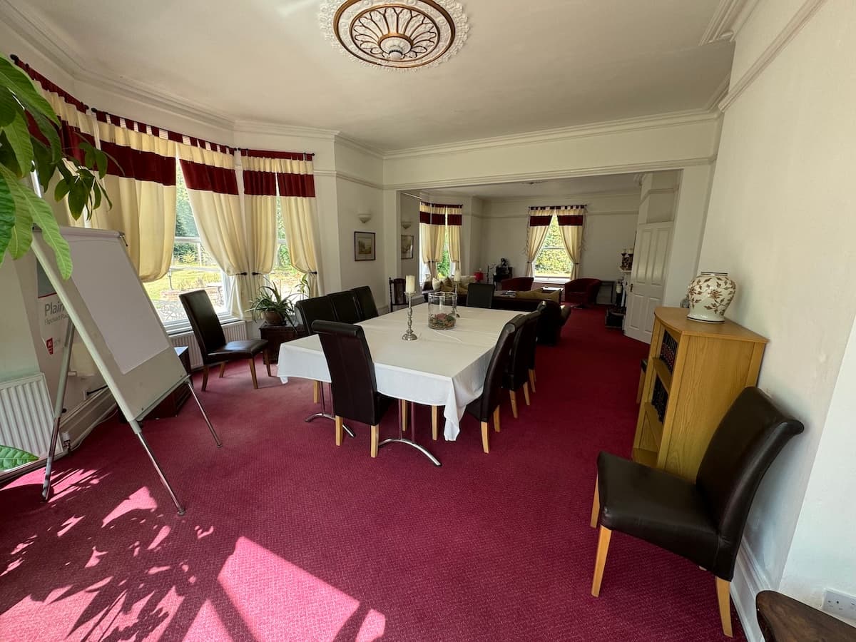 Hookwood Lodge