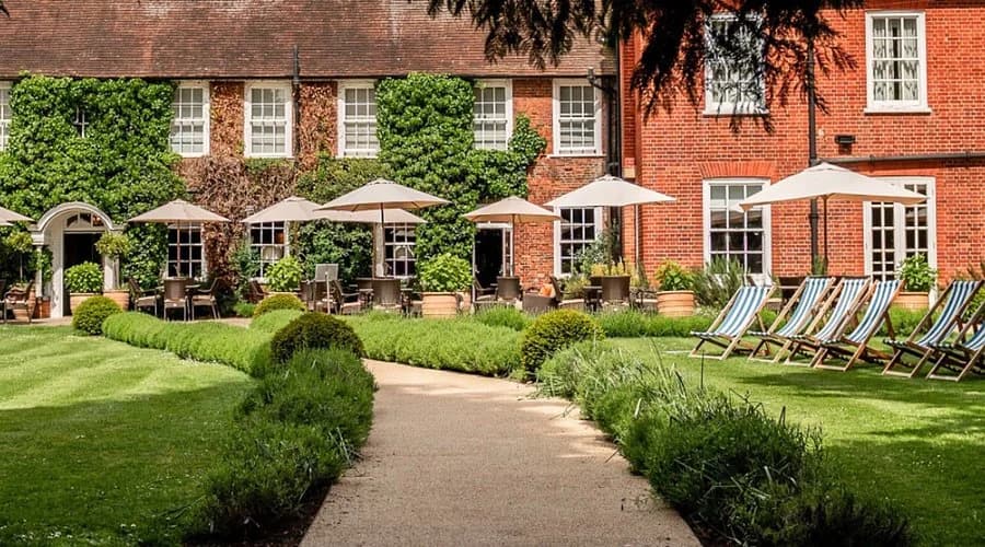 Bush Hotel Farnham