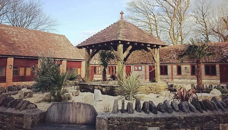 Kingston Country Courtyard