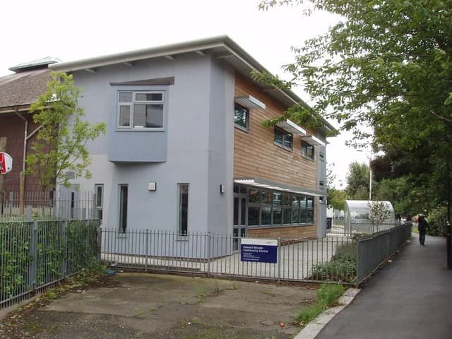 Edward Woods Community Centre: Edward Woods Community Centre, Hammersmith