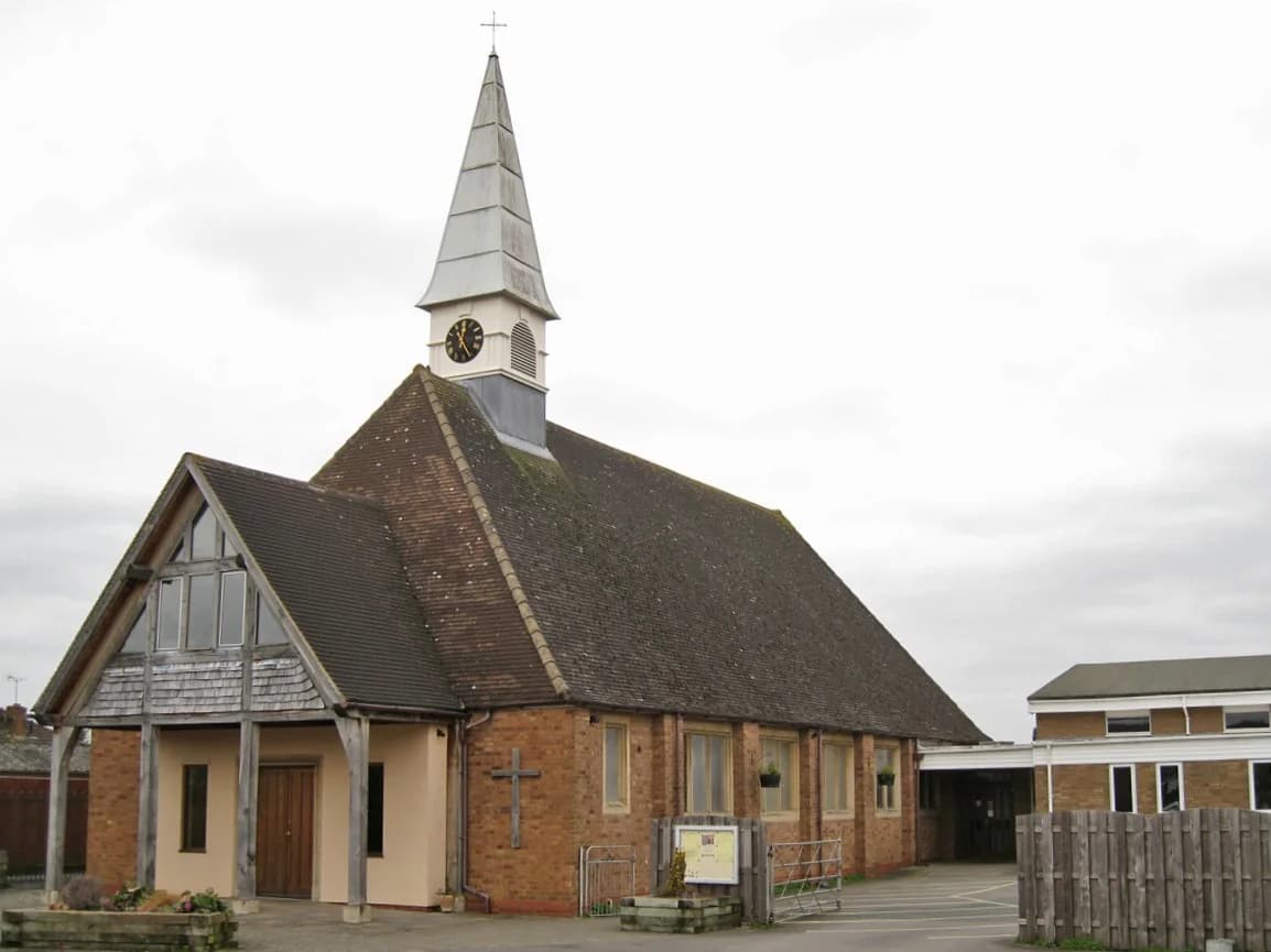 St Christopher's Church : Warden Hill