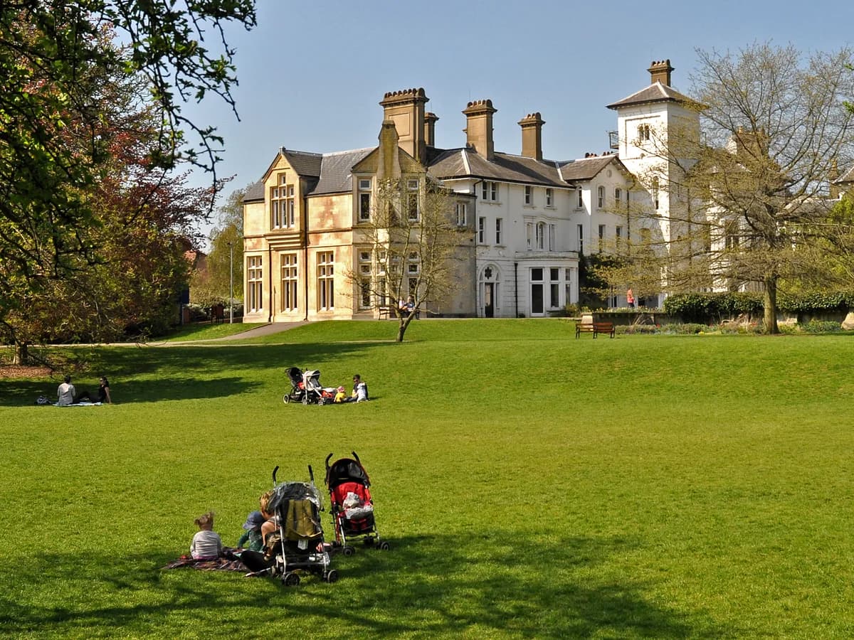 Stephens House & Gardens