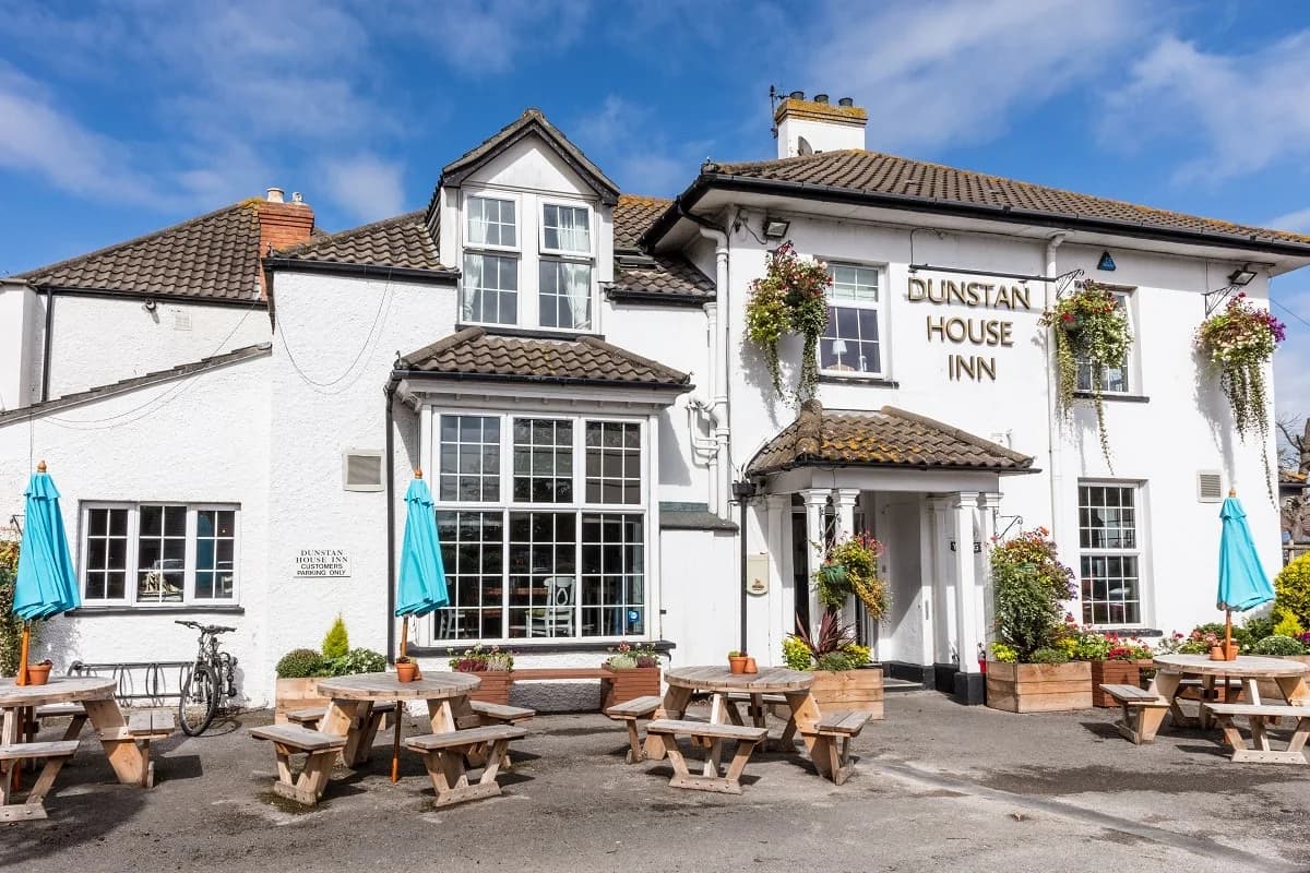 Dunstan Housen Inn