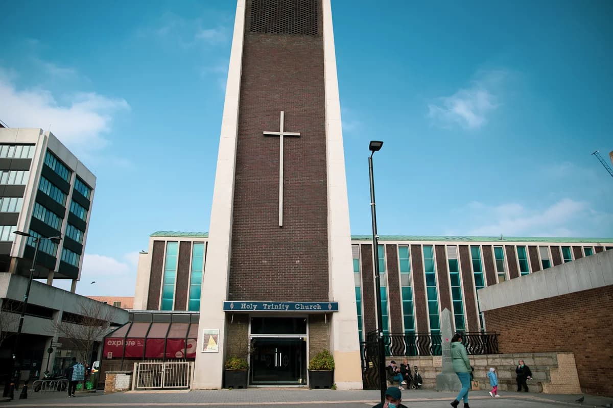 Holy Trinity Church, Hounslow