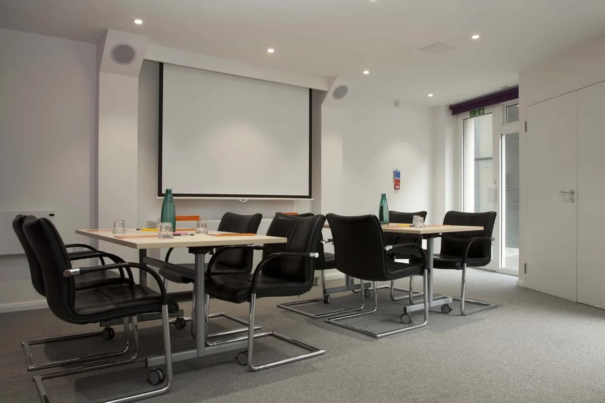 Rivoli Meeting Room