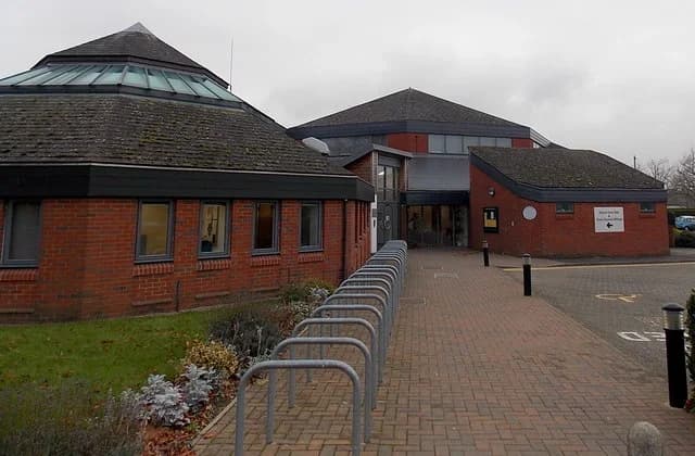 Didcot Civic Hall: Entrance to Didcot Civic Hall & Town Council Offices