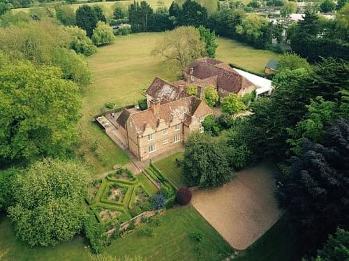 Howfield Manor
