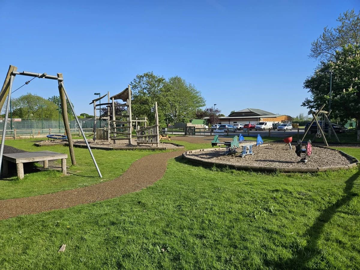 Fishbourne Centre and Playing Fields