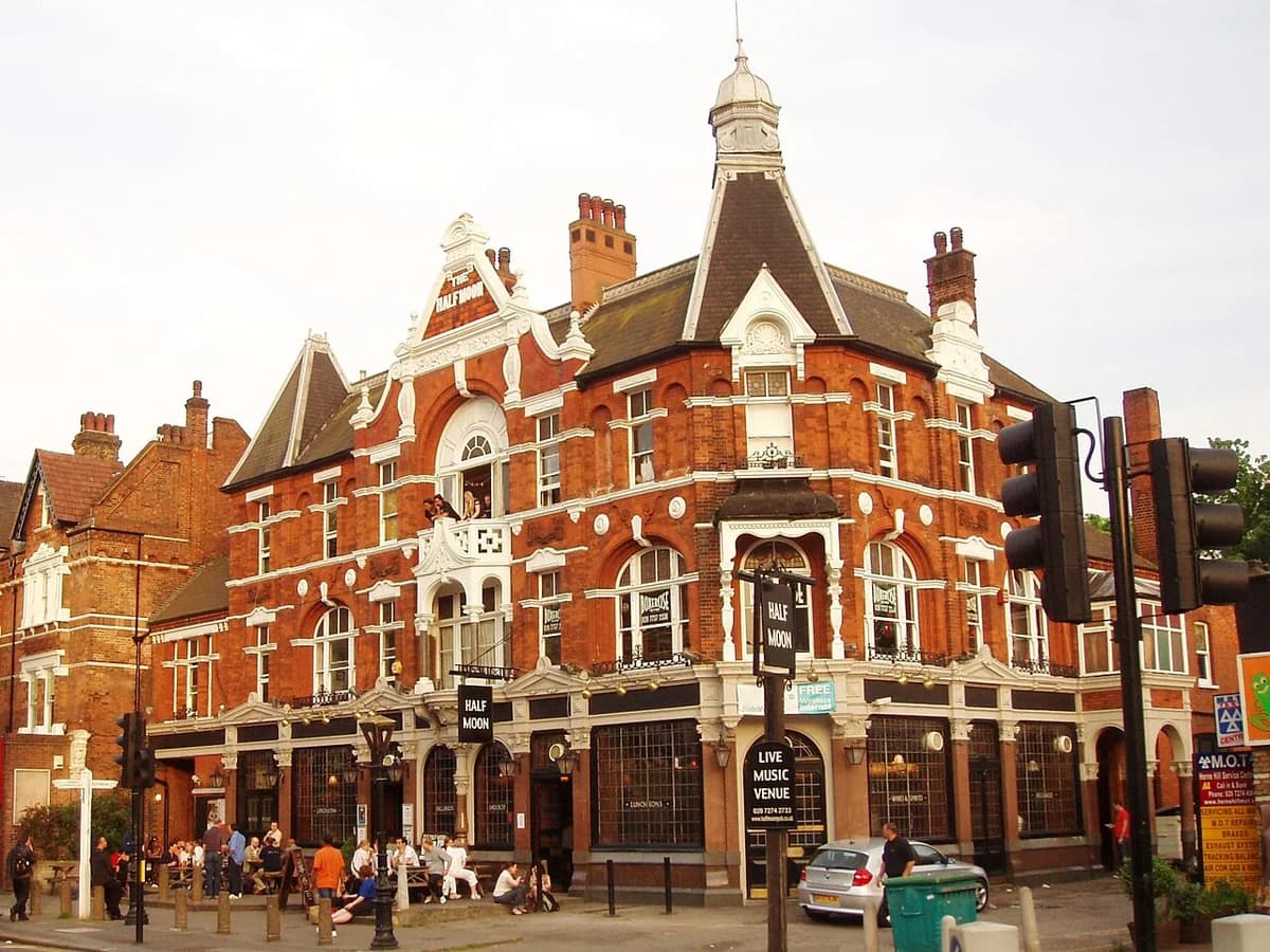 The Half Moon, Herne Hill