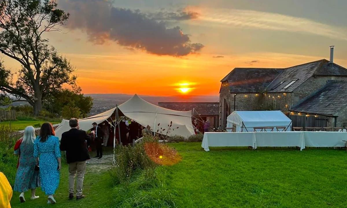 Roundhill Barn