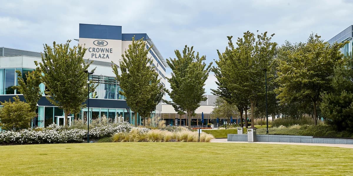 Crowne Plaza Reading by IHG