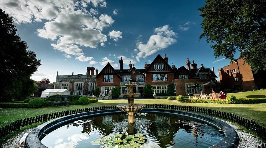 Macdonald Elmers Court Hotel & Resort