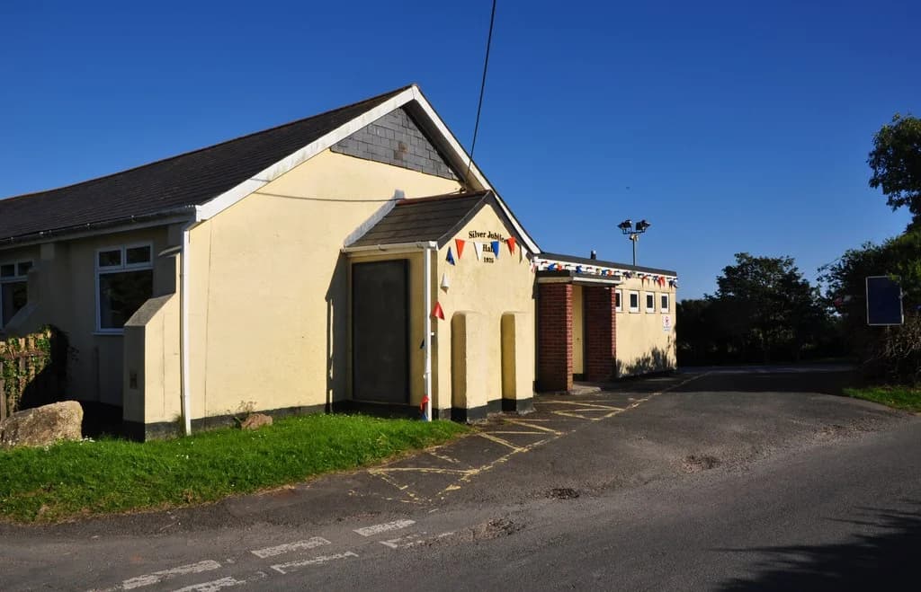 Silver Jubilee Hall: Down Thomas : Silver Jubilee Hall