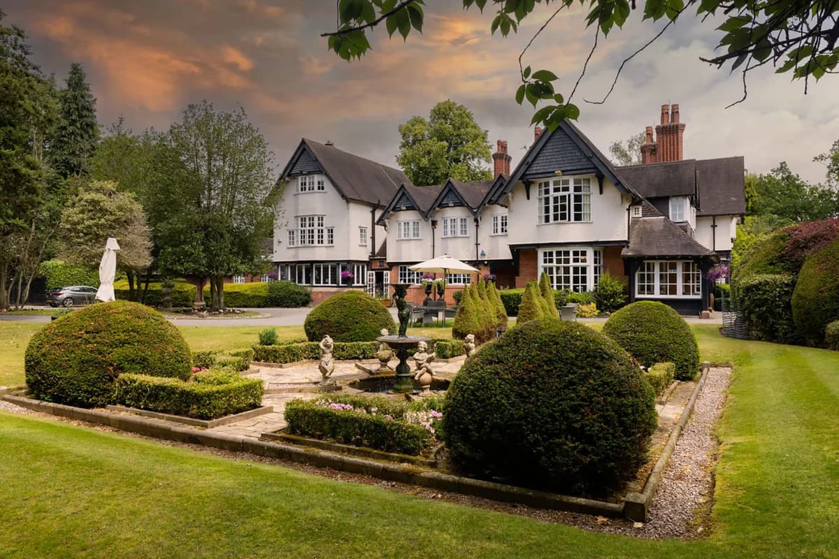 Mere Court Hotel