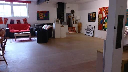 Redwing Gallery