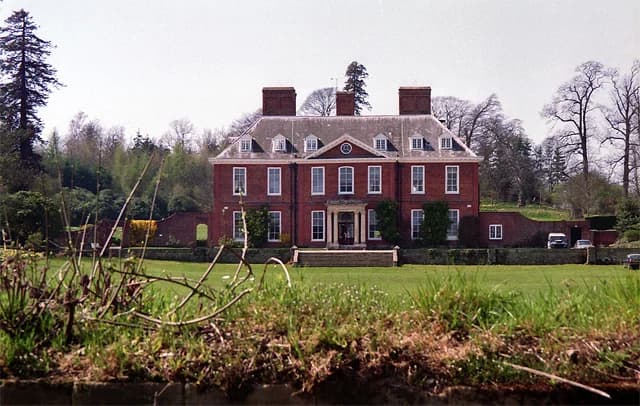 Squerryes Court