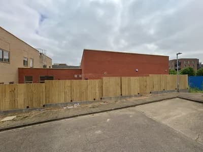 Dee Space Community Hall