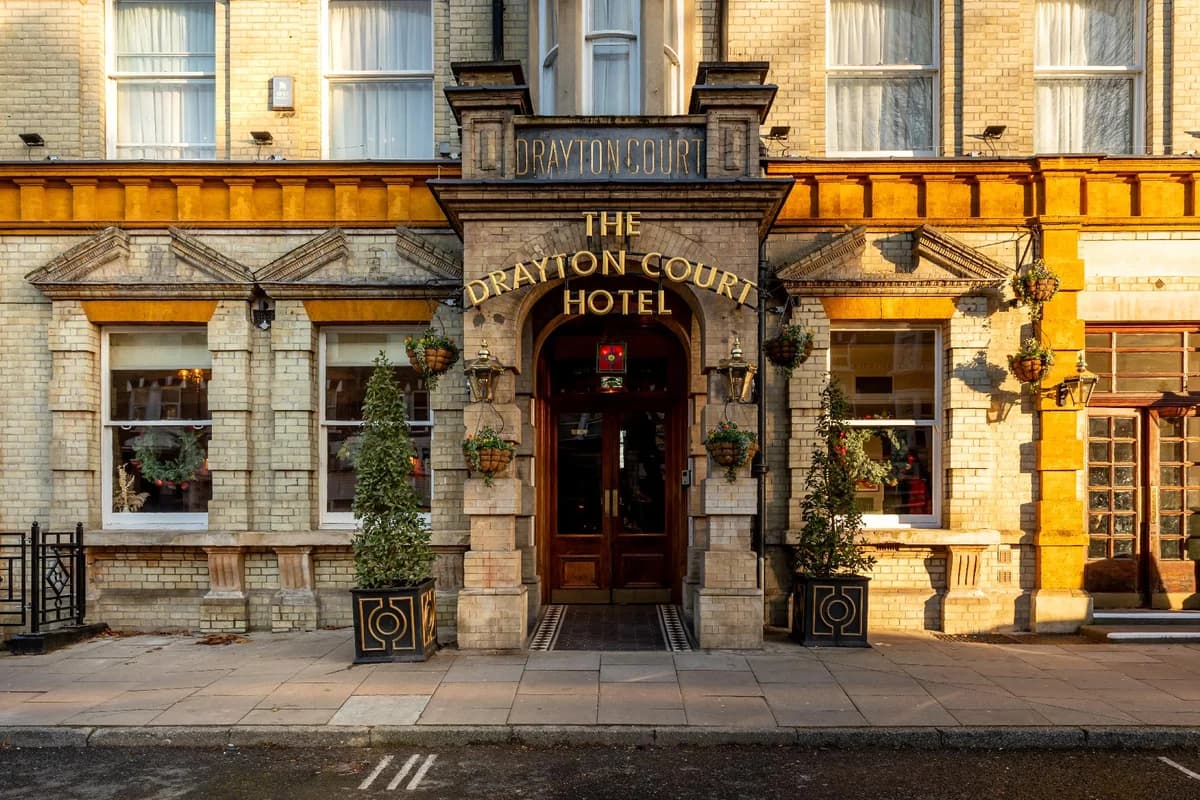 The Drayton Court Hotel, Ealing