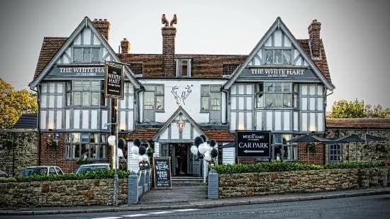 White Hart on the Green
