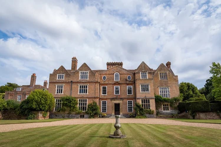 Knowlton Court