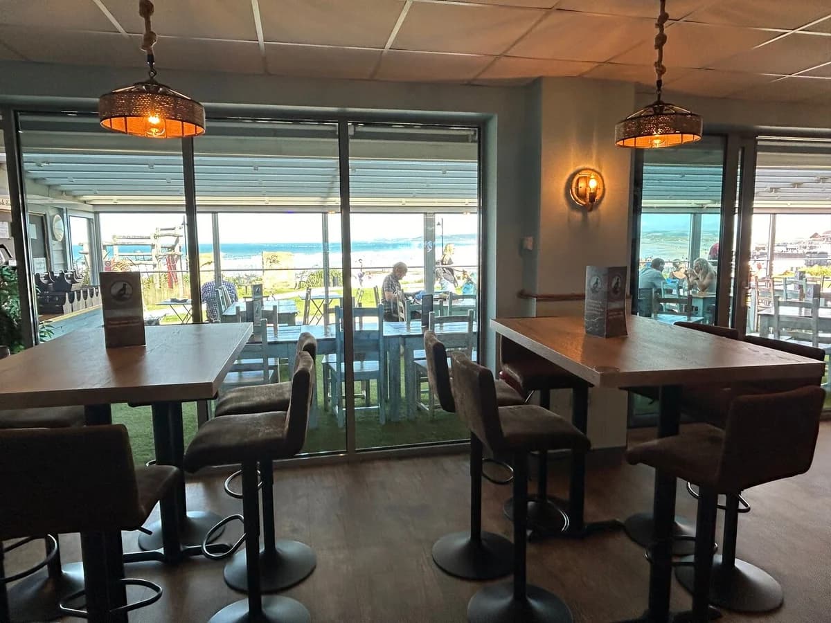 The Guillemot Bar