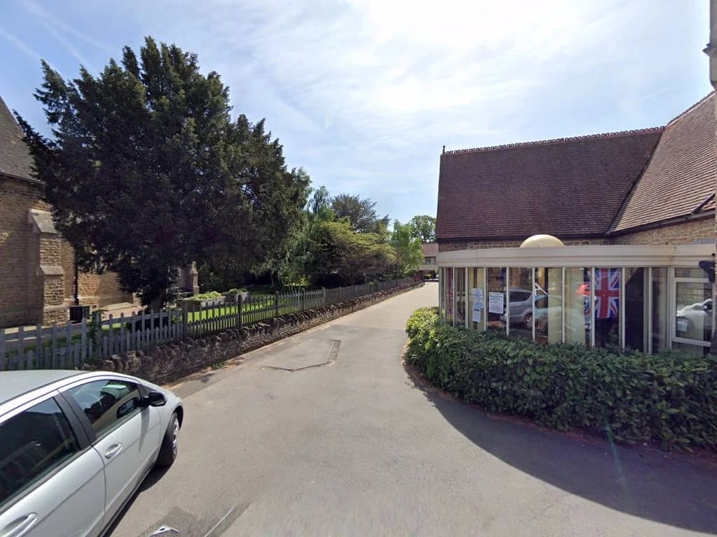 Farncombe Day Centre