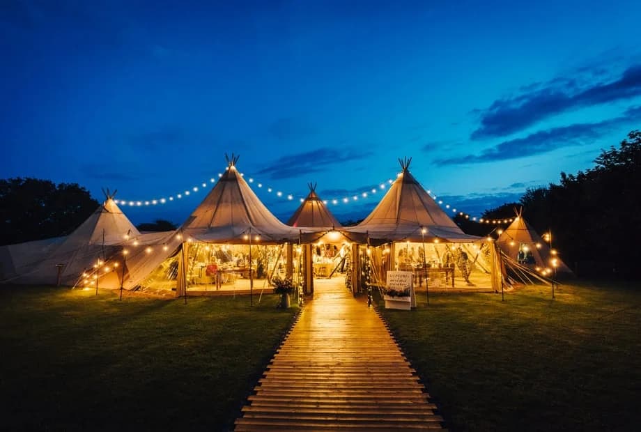 Dovecote Events (Barn & Tipi Venue)