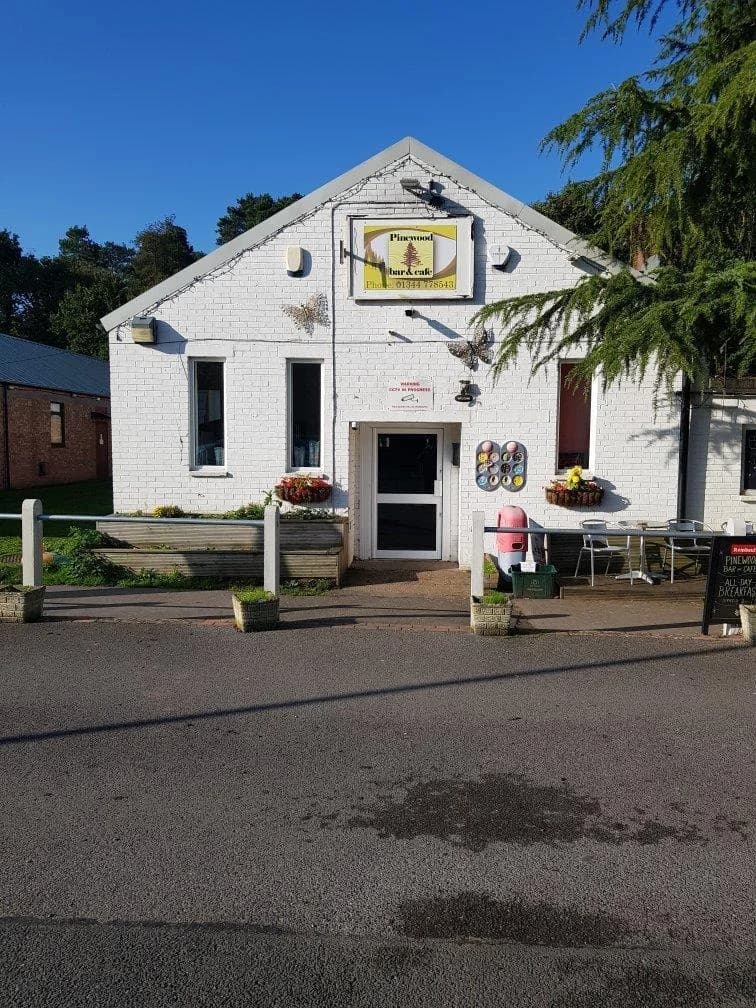 Pinewood Bar & Cafe
