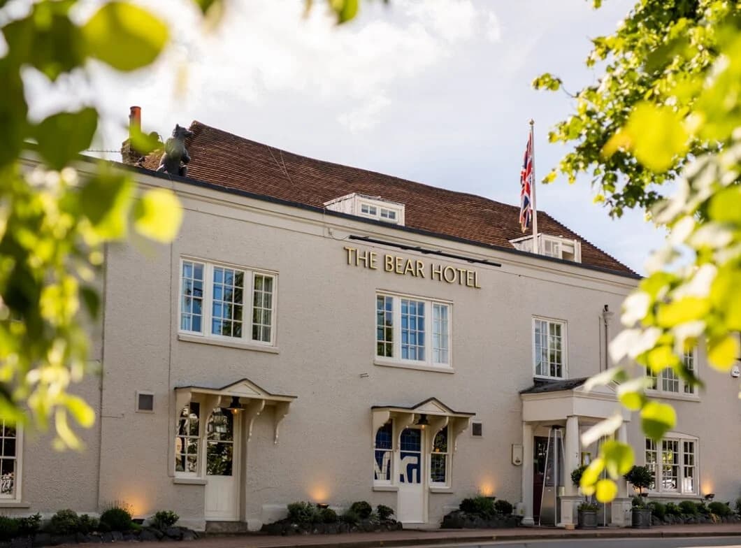 The Bear (Hotel)