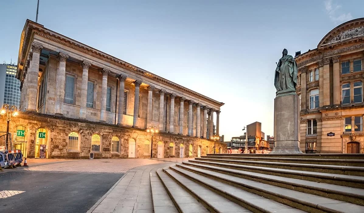 Birmingham Town Hall