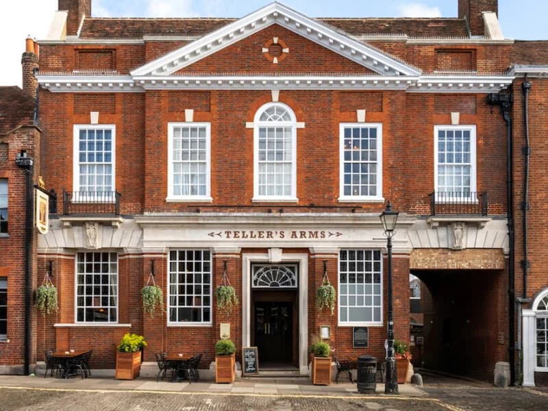 Teller's Arms