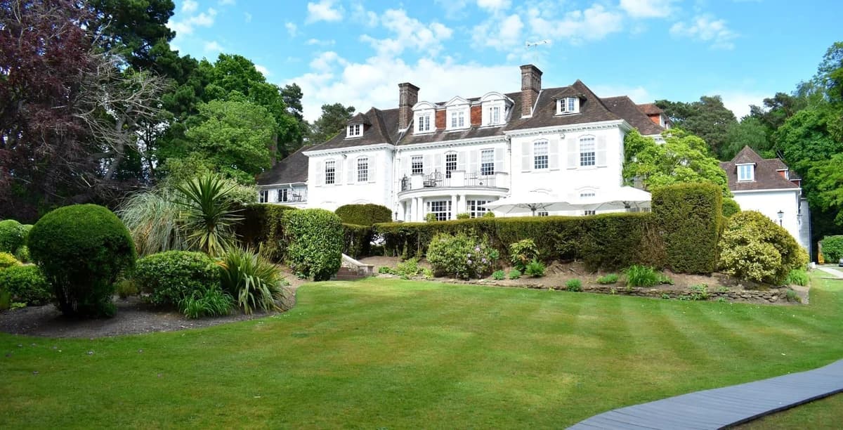 Gorse Hill Hotel Surrey