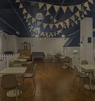 PLAYBOX cafe