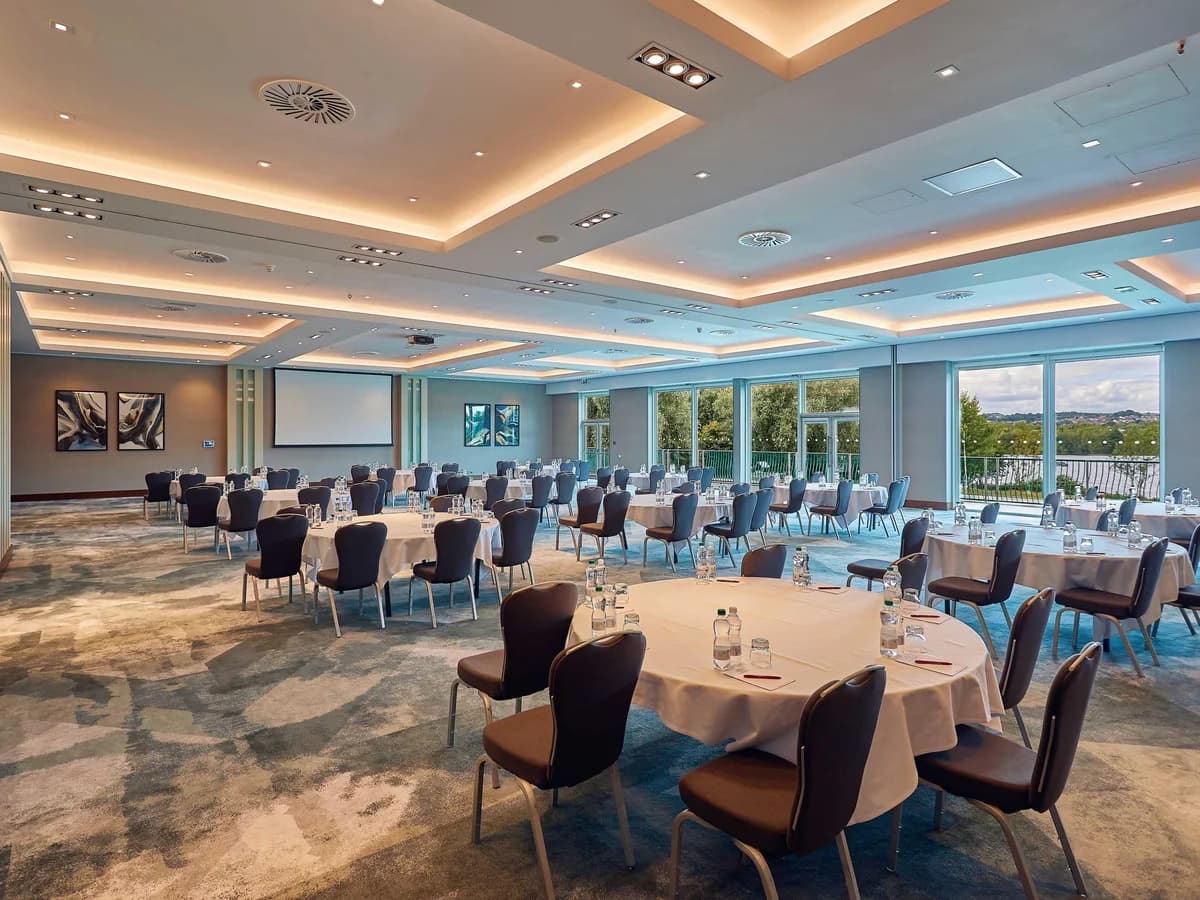 Conference Venue | Crowne Plaza Marlow