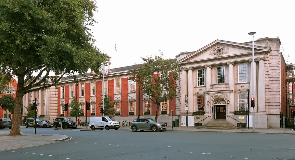 Chelsea Old Town Hall: Chelsea Old Town Hall