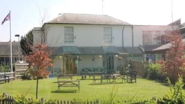 Meadhurst Club
