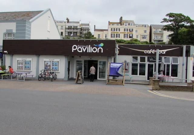 Exmouth Pavilion & Cafe: Exmouth Pavilion cafe and bar