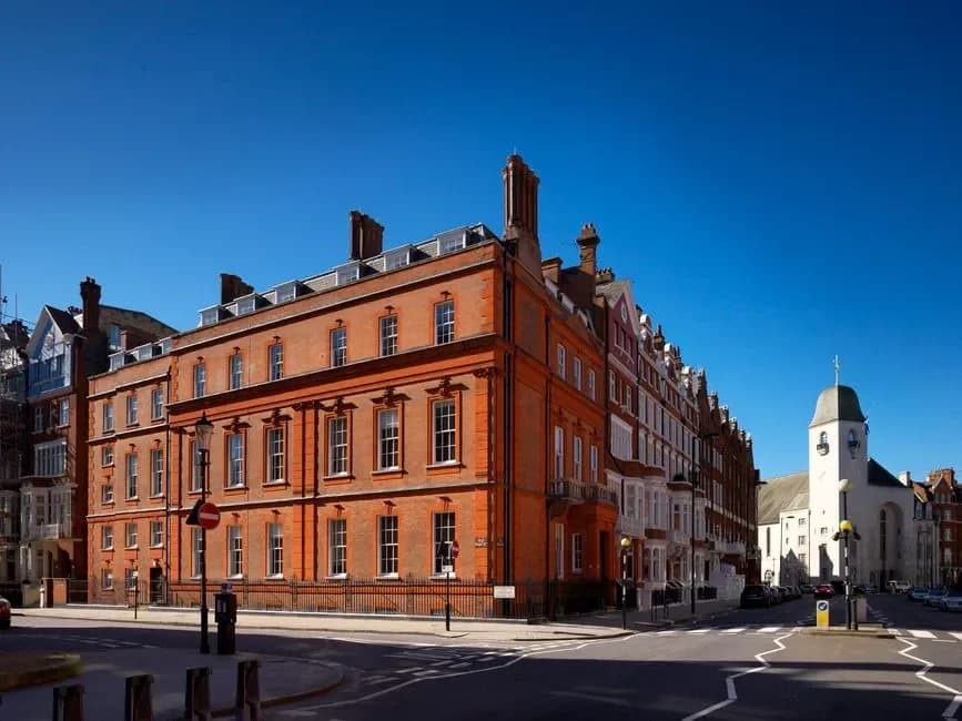 Argyll - 45 Pont Street