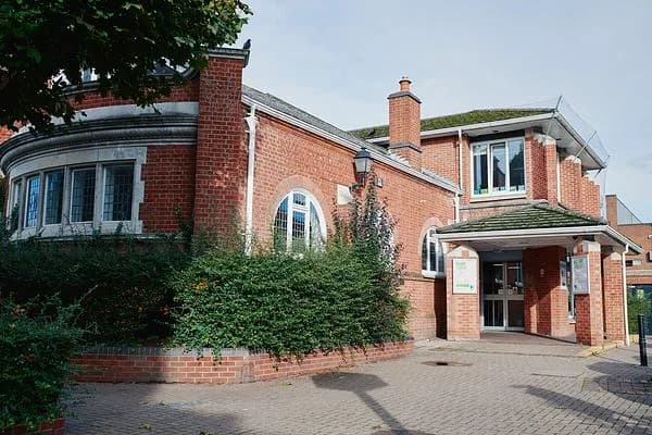 Balham Library