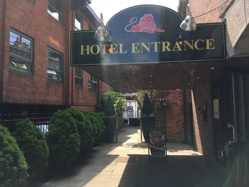 The Red Lion Hotel