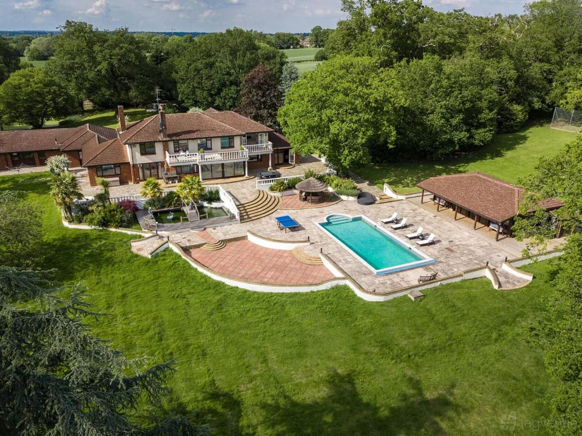 The Villa Mansion
