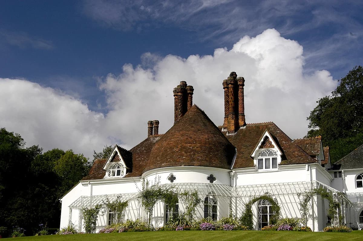 Houghton Lodge Gardens