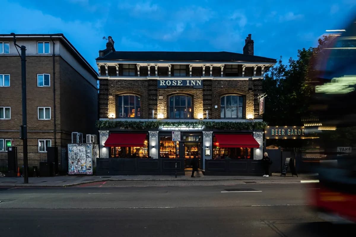 Rose Pub & Kitchen