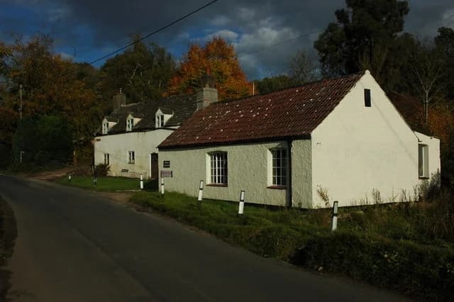 Newland Village Room: Newland Village Room