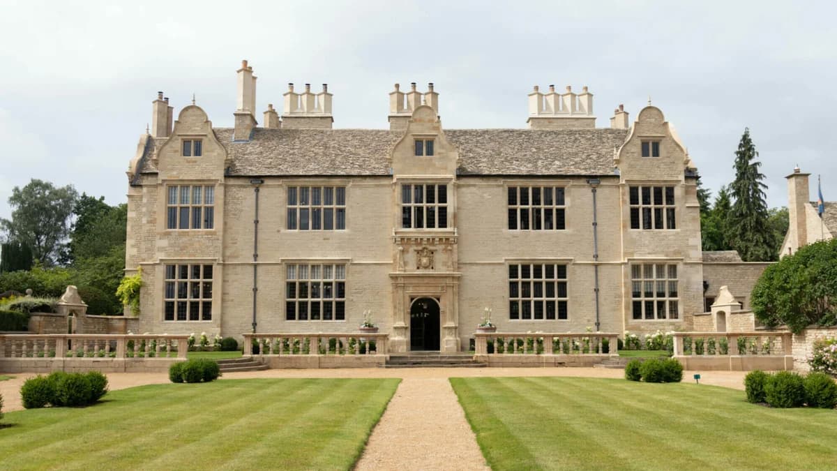 Yarnton Manor
